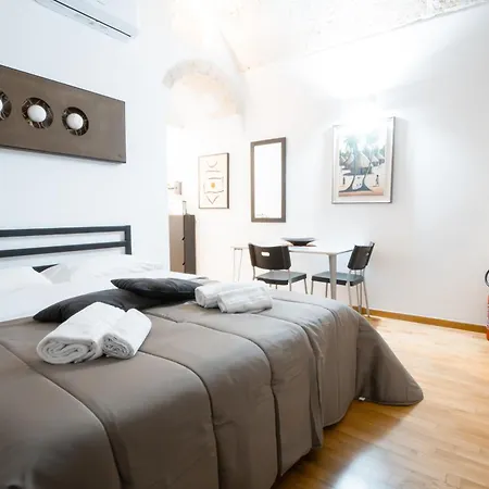 Appartement Roka Bari