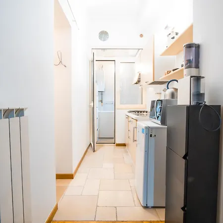 Roka Apartment *